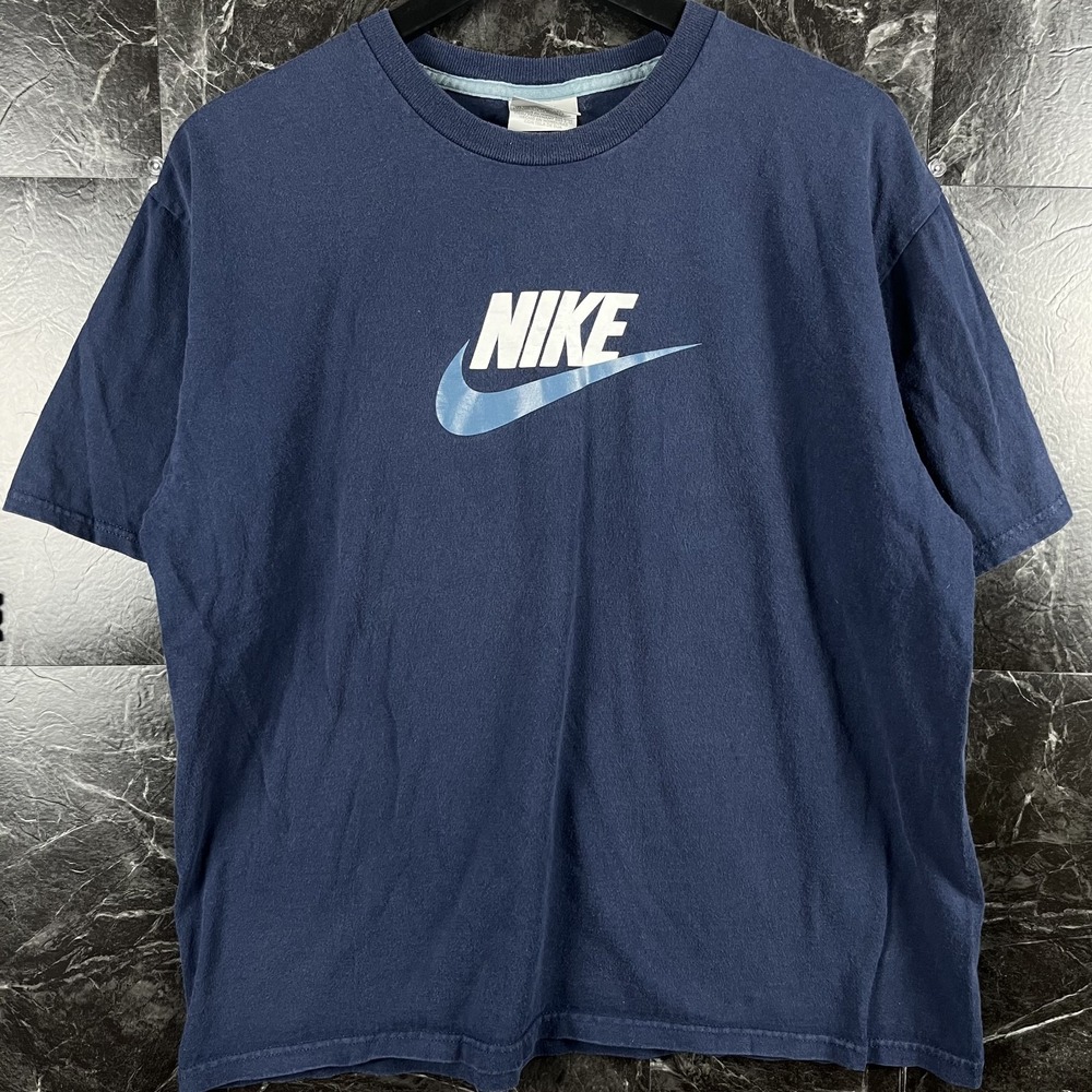 Nike Men's Navy Shirt Medium